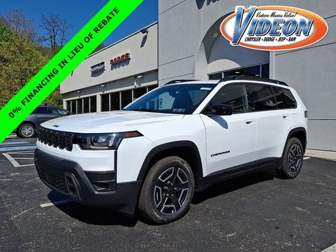 New 2026 Jeep Cherokee Laredo AWD/4WD image 1