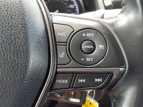 Used 2022 Toyota Camry SE FWD image 24