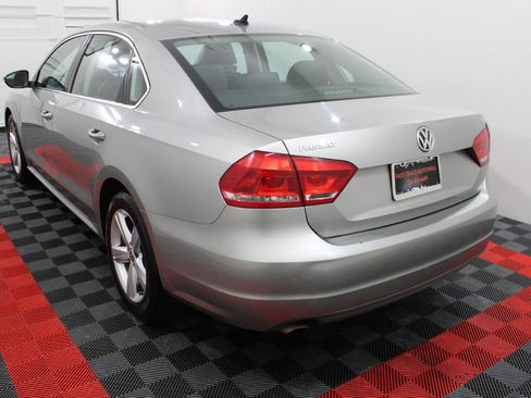 Used 2012 Volkswagen Passat 2.5 SE FWD image 5