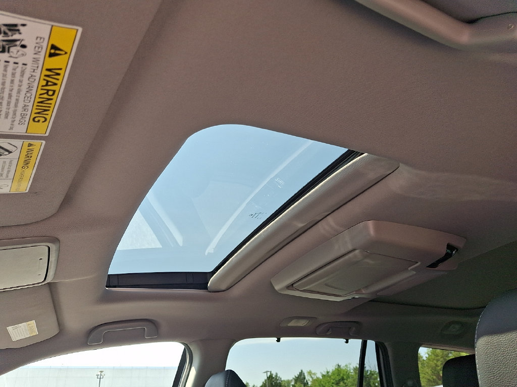 Used 2022 Honda Pilot Elite image 14