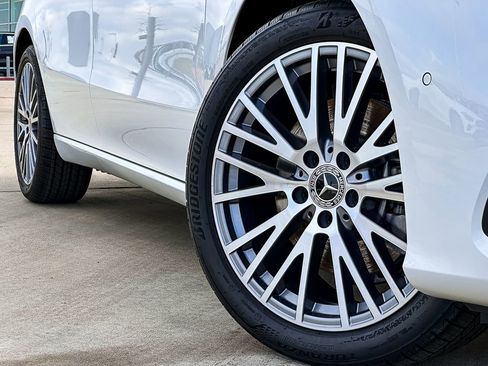 Used 2025 Mercedes-Benz CLA 250 image 2