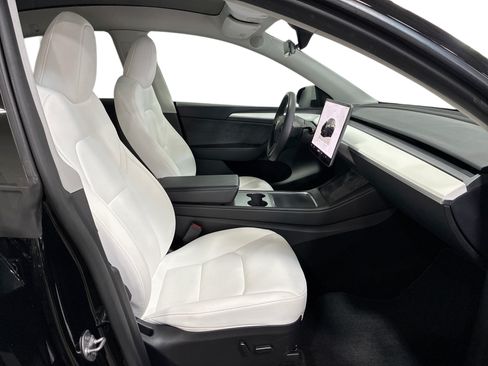 Certified 2023 Tesla Model Y Performance AWD/4WD image 13