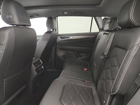 New 2026 Volkswagen Atlas Cross Sport SE AWD/4WD image 32