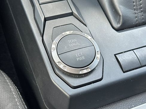 Certified 2025 Toyota Tacoma SR5 RWD image 31