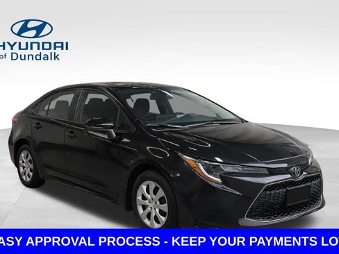 Used 2026 Toyota Corolla LE FWD image 3