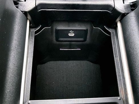 Certified 2025 Mercedes-Benz GLC 300 4MATIC image 19