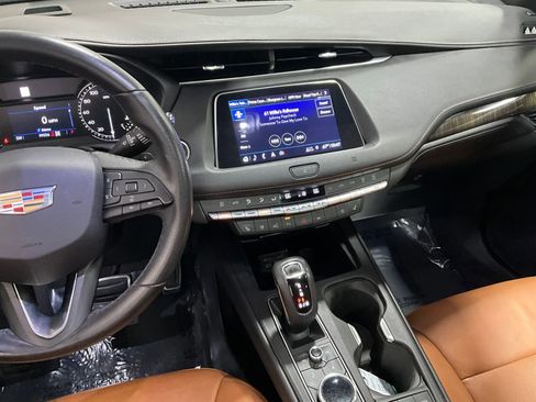 Used 2019 Cadillac XT4 Sport AWD/4WD image 9