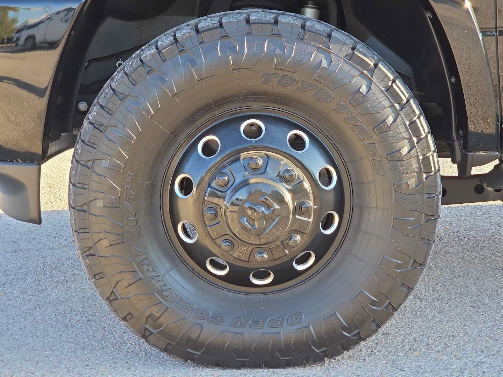Used 2026 RAM 3500 Limited AWD/4WD image 12