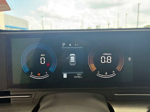 Used 2024 Hyundai Kona SEL AWD/4WD image 6