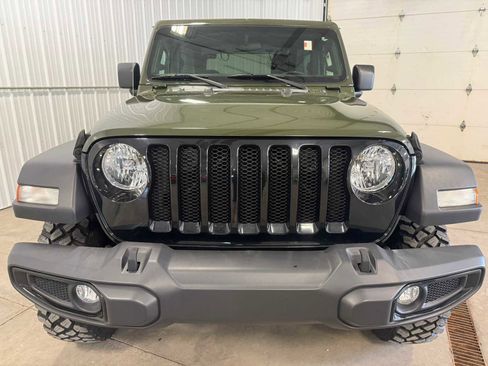 Used 2021 Jeep Wrangler Sport AWD/4WD image 3