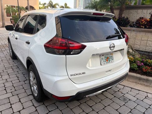 Used 2018 Nissan Rogue S FWD image 5