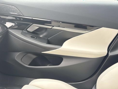 New 2025 BMW 530i xDrive AWD/4WD image 22