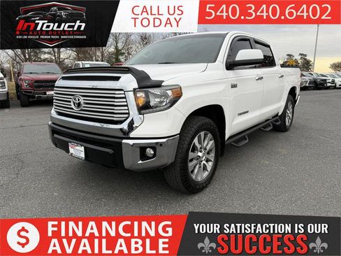 Used 2017 Toyota Tundra Limited w/ Limited Premium Package AWD/4WD image 1