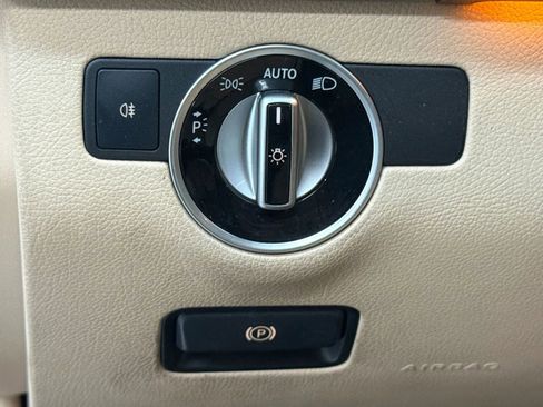 Used 2017 Mercedes-Benz GLS 450 4MATIC w/ Premium Package image 31