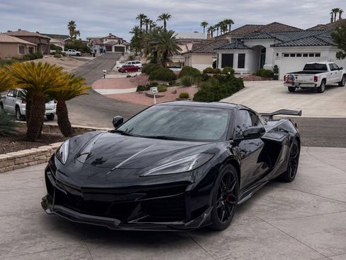 Used 2025 Chevrolet Corvette Z06 w/ Z07 Performance Package RWD image 1