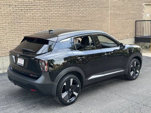 Used 2025 Nissan Kicks SR AWD/4WD image 16