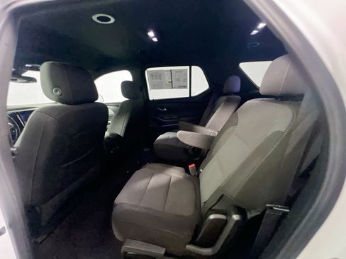 Used 2023 Chevrolet Traverse LT FWD image 28