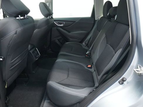 Used 2023 Subaru Forester Premium image 20