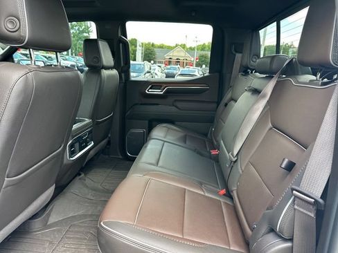 Used 2023 GMC Sierra 1500 Denali w/ Denali Reserve Package AWD/4WD image 19