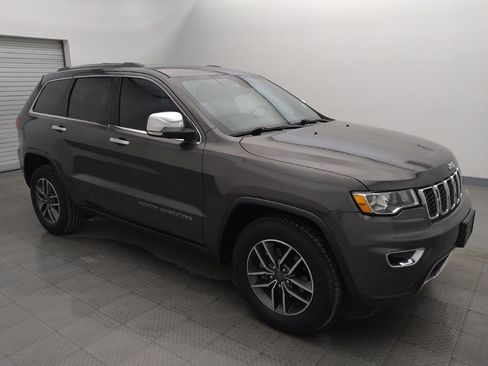 Used 2019 Jeep Grand Cherokee Limited image 11