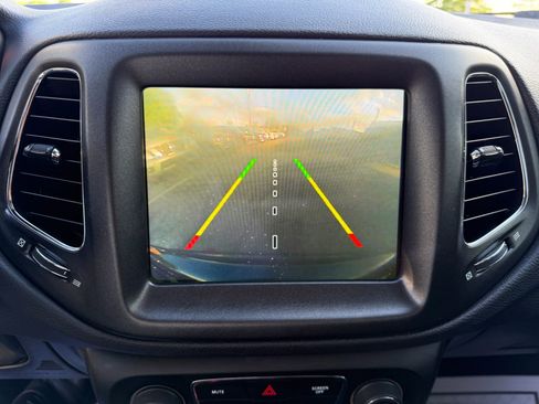 Used 2018 Jeep Compass Trailhawk w/ Navigation Group image 33