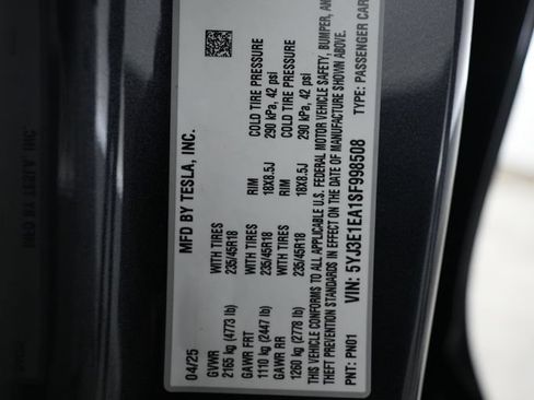 Used 2025 Tesla Model 3 Long Range RWD image 29