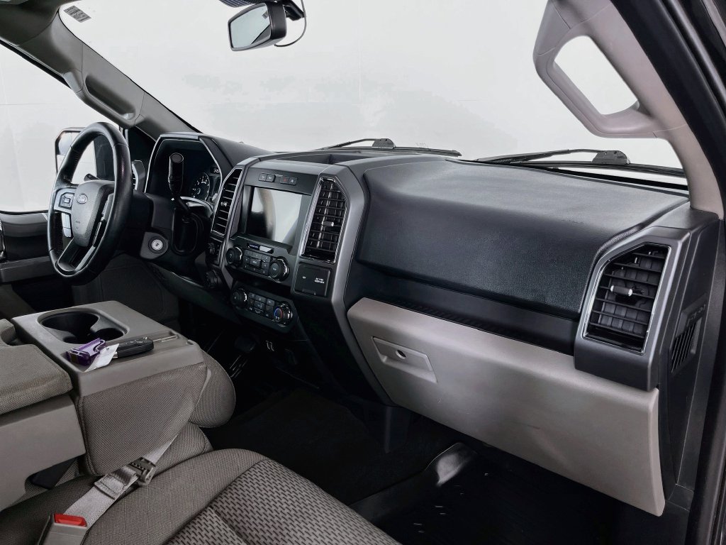 Used 2020 Ford F150 XLT w/ Equipment Group 302A Luxury AWD/4WD image 33
