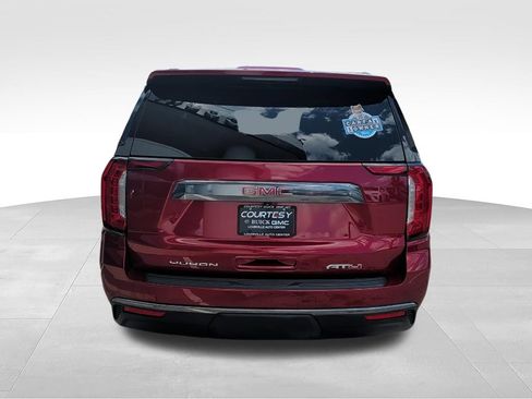 Used 2023 GMC Yukon AT4 w/ AT4 Premium Package AWD/4WD image 6