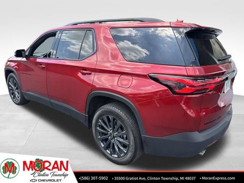 Used 2023 Chevrolet Traverse RS w/ LPO, Floor Liner Package AWD/4WD image 3