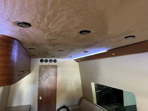 Used 2013 Mercedes-Benz Sprinter 2500 image 20