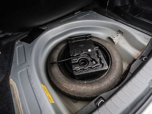 Used 2010 Toyota Corolla LE FWD image 68