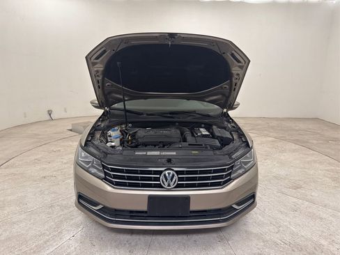 Used 2016 Volkswagen Passat 1.8T S image 17