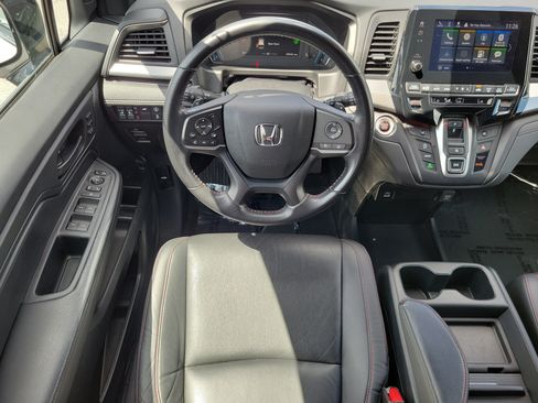 Certified 2023 Honda Odyssey Sport image 16