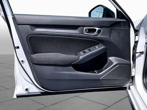 Used 2024 Honda Civic Sport image 25