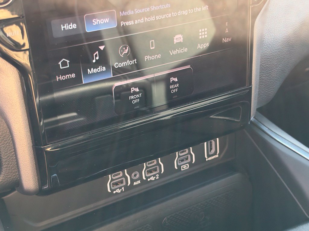 Used 2025 RAM 1500 Laramie w/ Night Edition AWD/4WD image 38