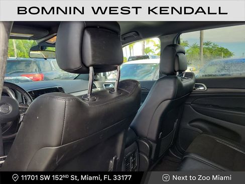 Used 2021 Jeep Grand Cherokee Laredo X image 9