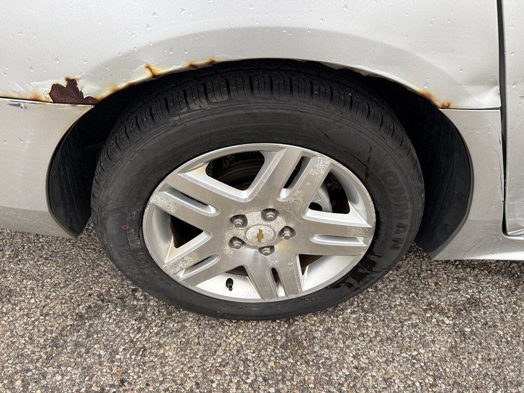 Used 2012 Chevrolet Impala LT w/ LT Sunroof Package FWD image 8