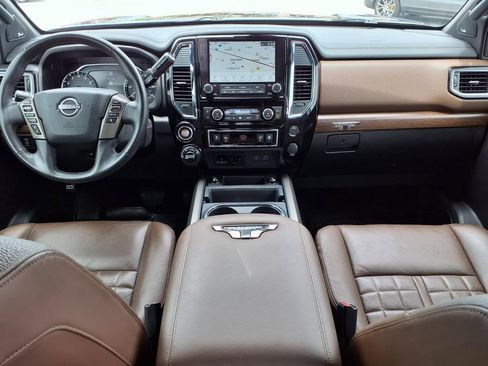 Used 2023 Nissan Titan Platinum Reserve w/ Moonroof Package AWD/4WD image 18