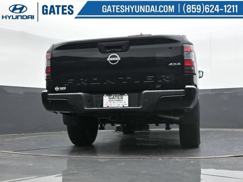 Used 2025 Nissan Frontier SV w/ SV Convenience Package AWD/4WD image 42