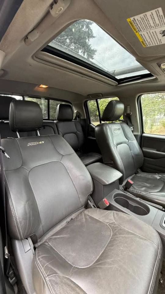 Used 2017 Nissan Frontier 4x4 Crew Cab image 11