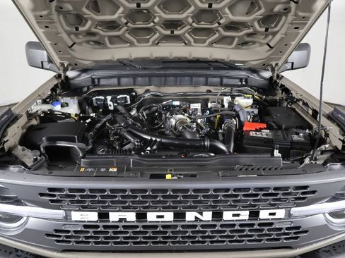 Used 2025 Ford Bronco Badlands AWD/4WD image 19
