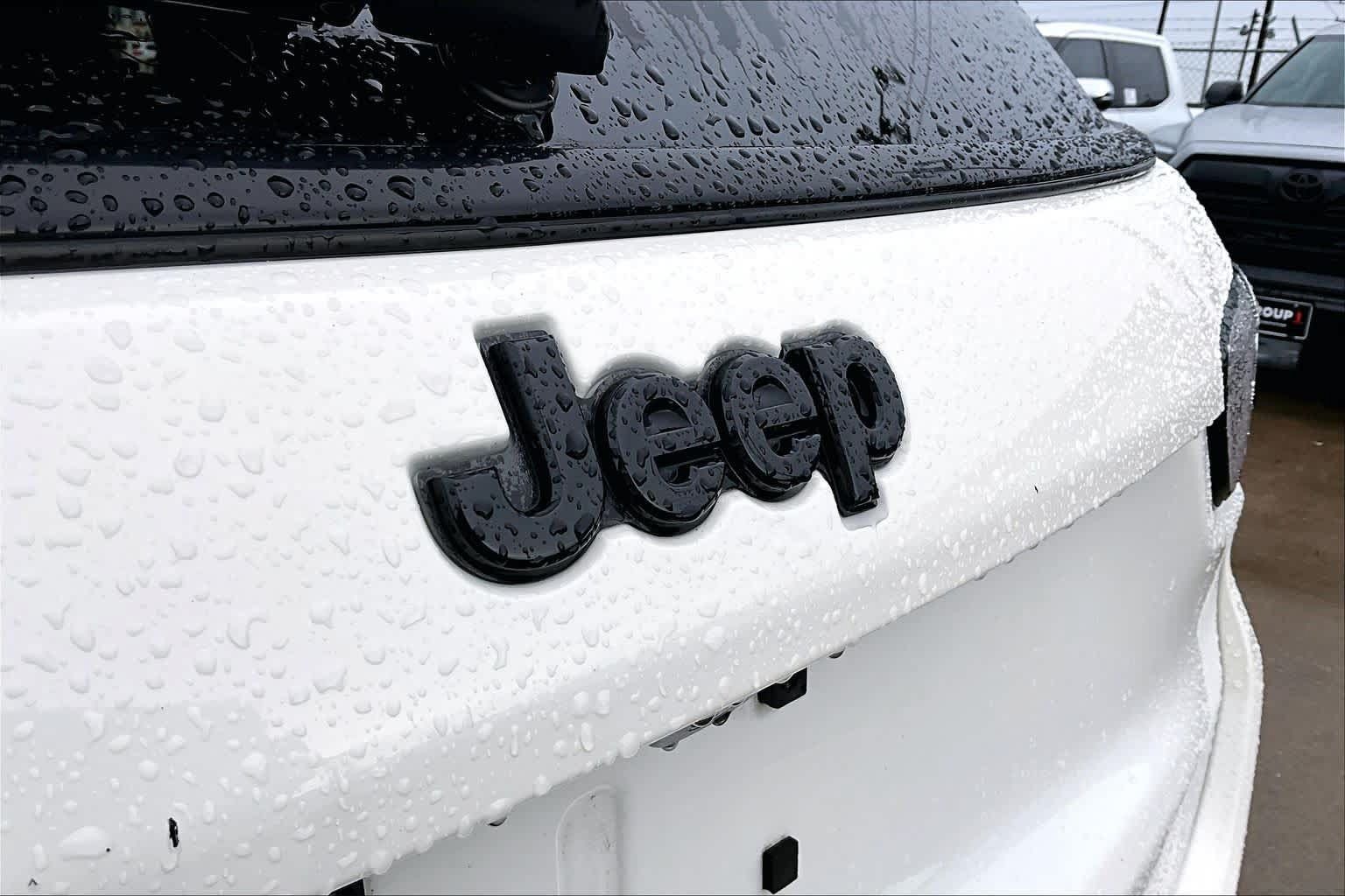 Used 2021 Jeep Compass Latitude FWD image 30