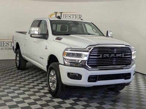 Used 2024 RAM 2500 Laramie AWD/4WD image 2