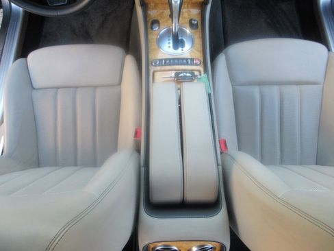 Used 2008 Bentley Flying Spur Flying Spur AWD/4WD image 19