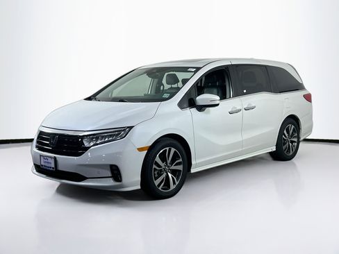 Used 2023 Honda Odyssey Touring image 1