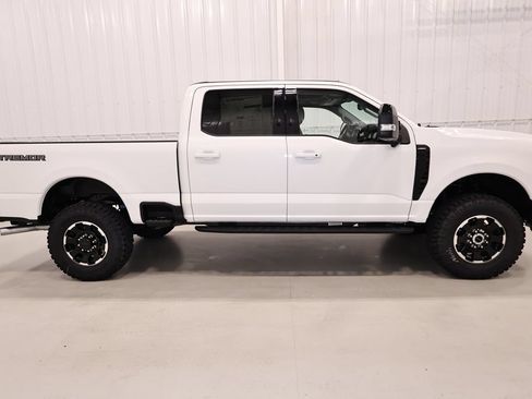 New 2026 Ford F250 Lariat w/ Tremor Off-Road Package AWD/4WD image 2