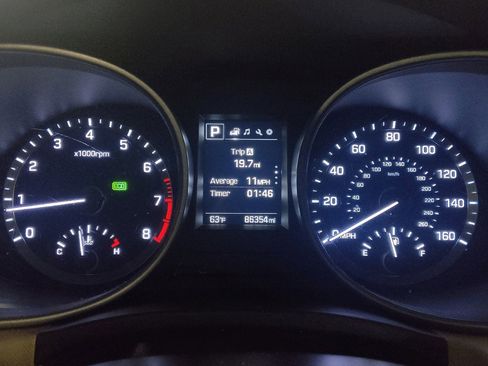 Used 2017 Hyundai Santa Fe Sport FWD image 23