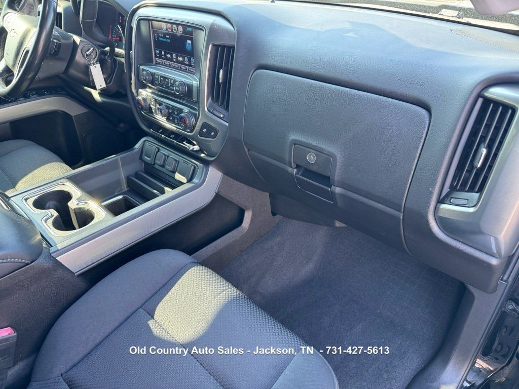 Used 2018 Chevrolet Silverado 1500 LT w/ All Star Edition AWD/4WD image 30