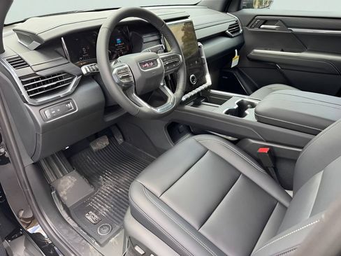 New 2026 GMC Acadia Elevation w/ Elevation Premium Package FWD image 7
