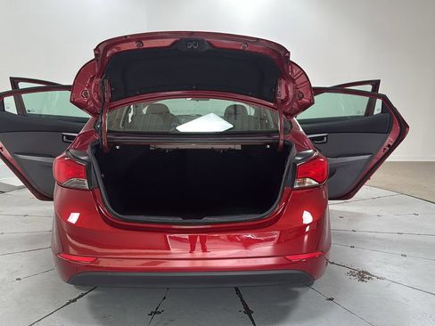 Used 2015 Hyundai Elantra SE w/ Option Group 02 image 16